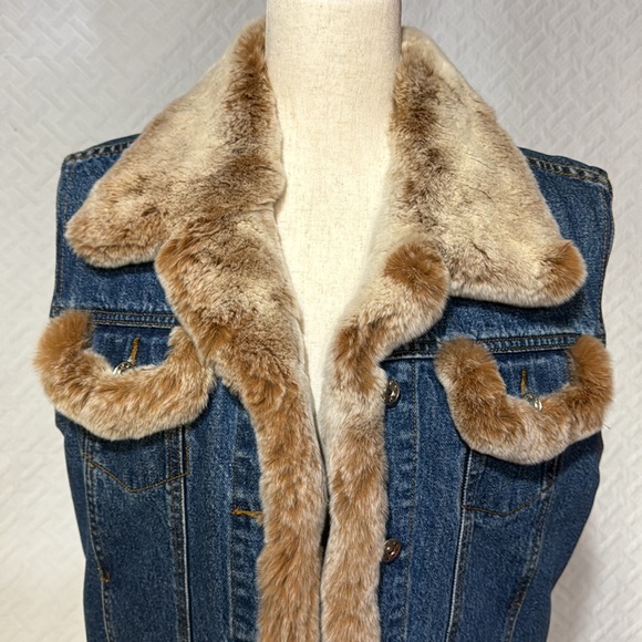 Custom Rabbit Fur Lined Jean Jacket XL Pit To Pit 21” Shoulder To Waist 24 1/2” - Picture 2 of 8